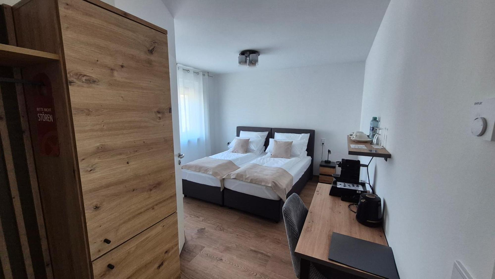 Apartments Seibel Doppel-Zweibettzimmer Mit Bad Reutlingen Esterno foto